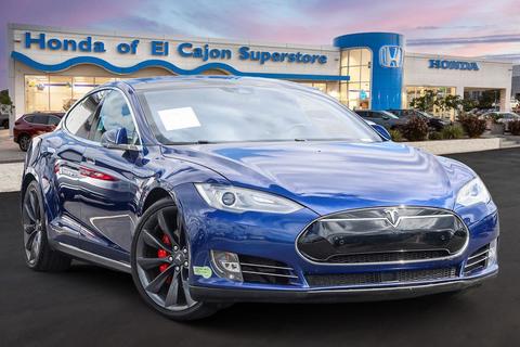 2016 Tesla Model S.