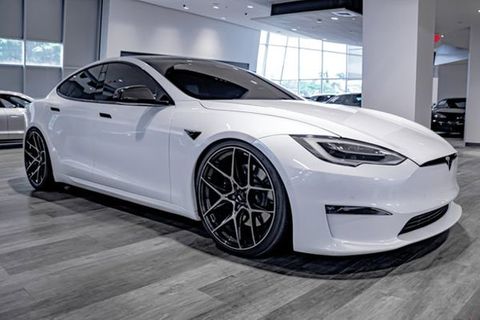 2022 Tesla Model S.