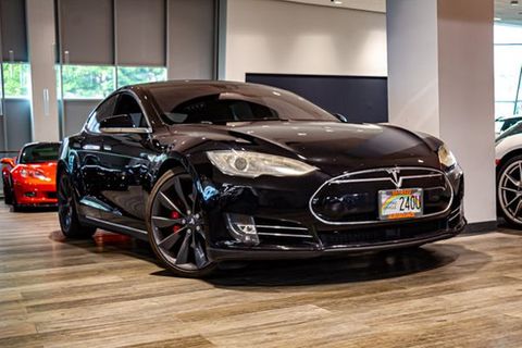 2016 Tesla Model S.