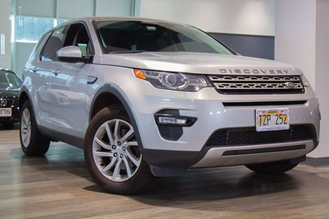 2016 Land Rover Discovery.