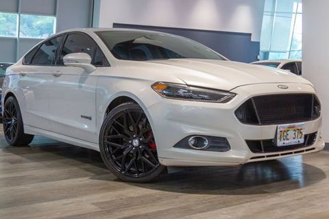 2013 Ford Fusion.