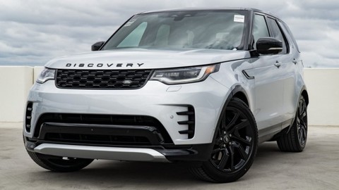 2024 Land Rover Discovery.