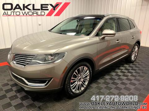 2017 Lincoln MKX.