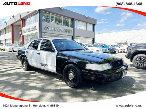 2005 Ford Crown Victoria.