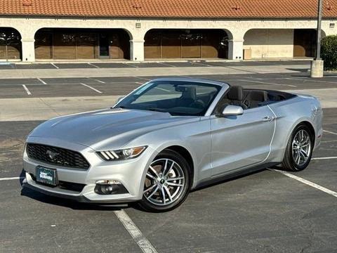 2016 Ford Mustang.