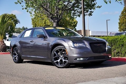 2021 Chrysler 300.