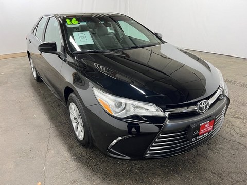 2016 Toyota Camry.