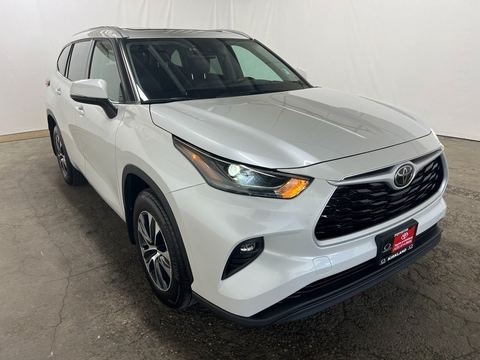 2022 Toyota Highlander.