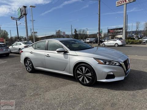 2021 Nissan Altima.