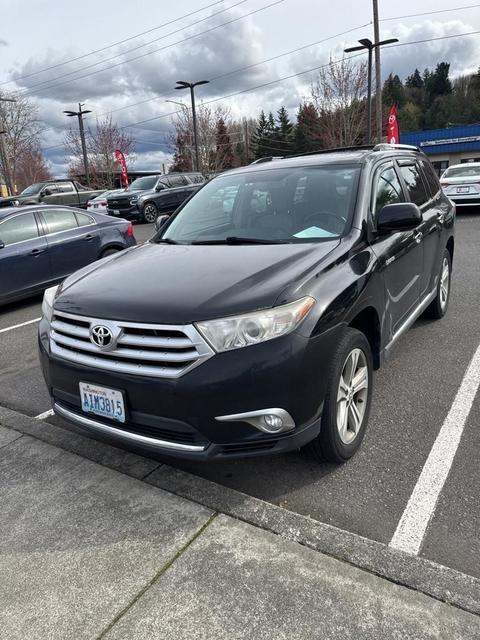 2012 Toyota Highlander.