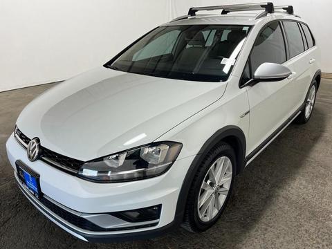 2019 Volkswagen Golf.