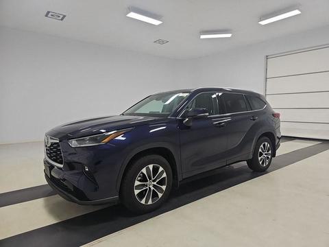 2021 Toyota Highlander.