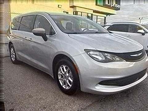 2023 Chrysler Pacifica.