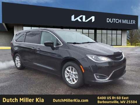 2020 Chrysler Pacifica.
