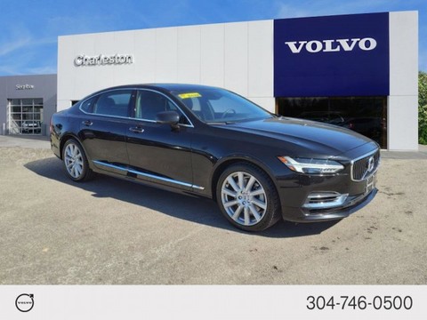 2019 Volvo S90.