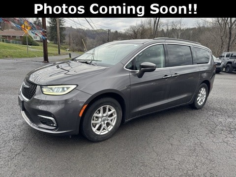 2022 Chrysler Pacifica.