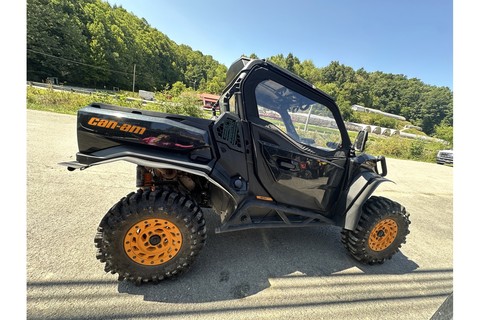 2022 Can Am Commander XT-P 1000R.