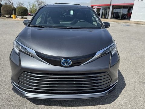 2025 Toyota Sienna.