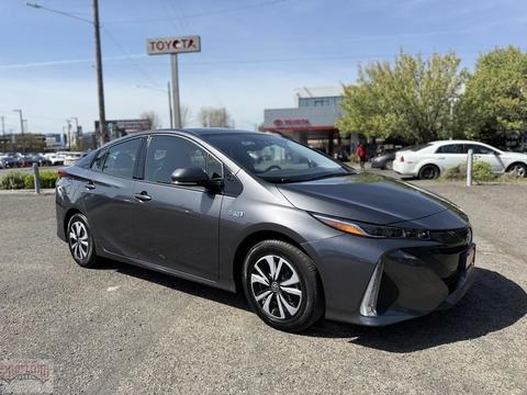 2018 Toyota Prius.