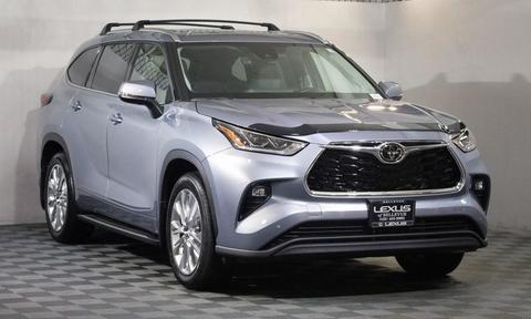 2023 Toyota Highlander.