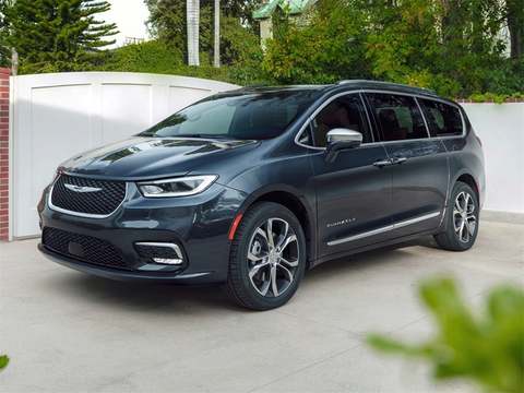 2022 Chrysler Pacifica.