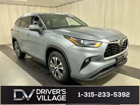2022 Toyota Highlander.