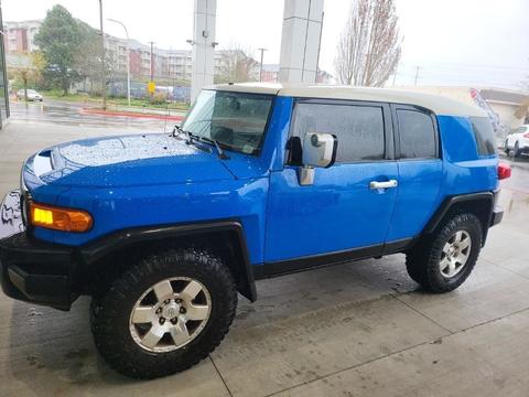 2007 Toyota FJ Cruiser.