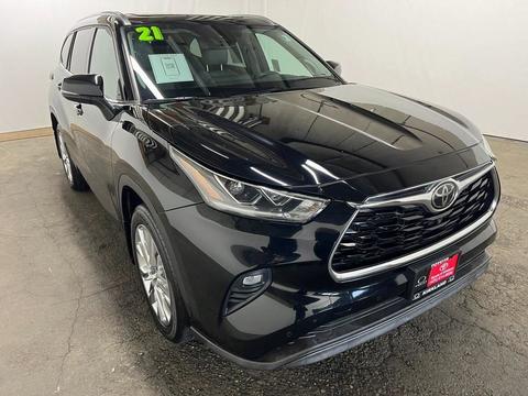 2021 Toyota Highlander.