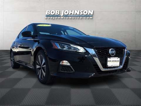 2022 Nissan Altima.