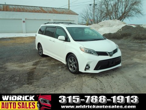 2019 Toyota Sienna.