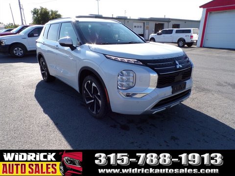 2022 Mitsubishi Outlander.