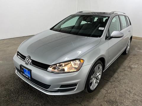 2017 Volkswagen Golf.