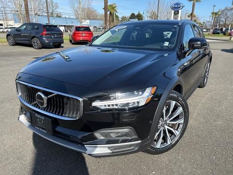 2023 Volvo V90.