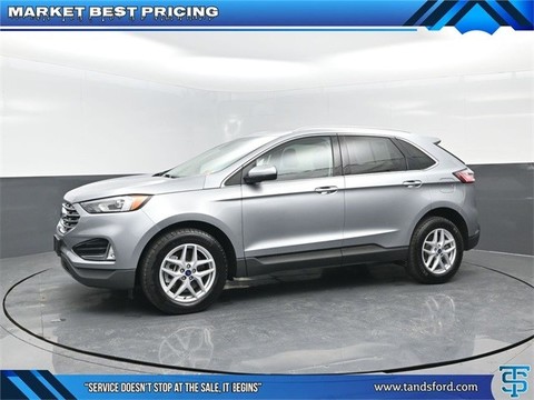 2022 Ford Edge.