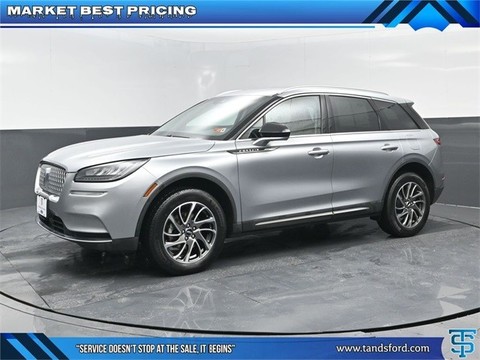 2022 Lincoln Corsair.