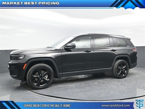 2023 Jeep Grand Cherokee.