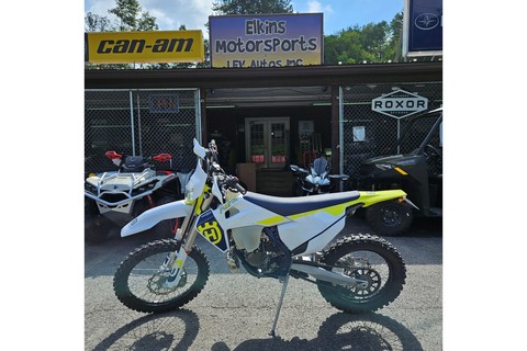 2023 Husqvarna TE 150i.