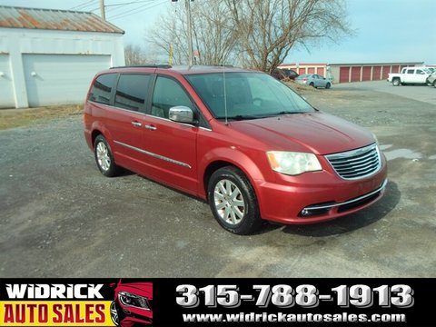 2012 Chrysler Town And Country.