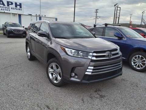 2019 Toyota Highlander.