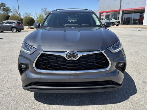 2025 Toyota Highlander.