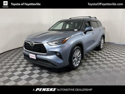 2021 Toyota Highlander.