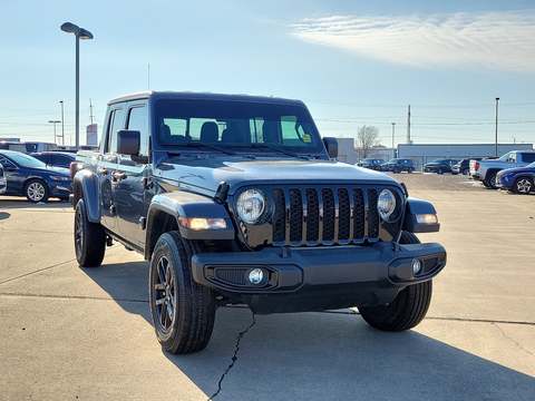2022 Jeep Gladiator.