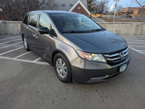 2016 Honda Odyssey.