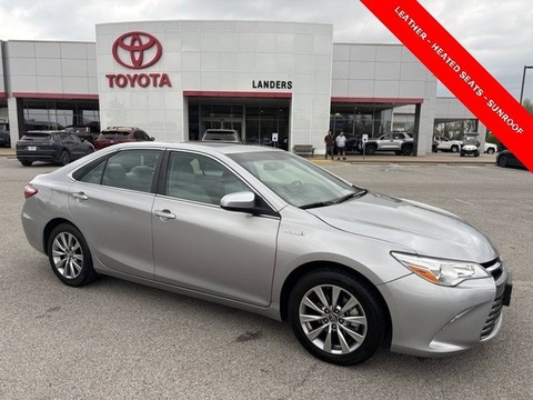 2016 Toyota Camry.