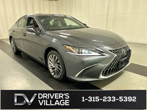 2024 Lexus ES.