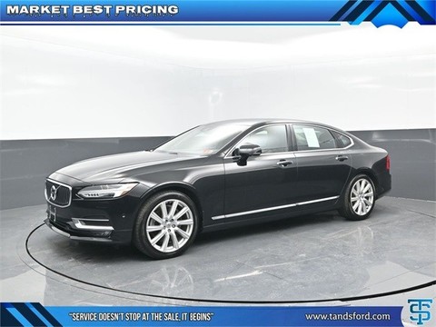 2018 Volvo S90.
