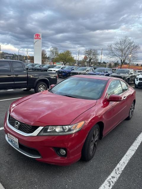2014 Honda Accord.