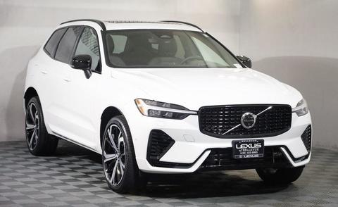 2022 Volvo XC60.