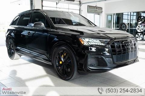 2022 Audi SQ7.