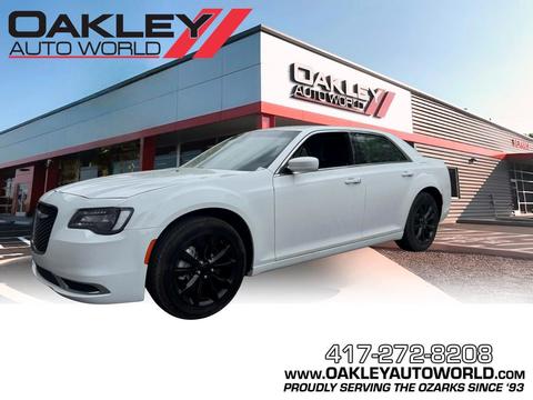 2022 Chrysler 300.